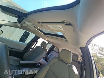 2025 Toyota Sienna XLE 7-Passenger 120.5" WB - miniatura 8