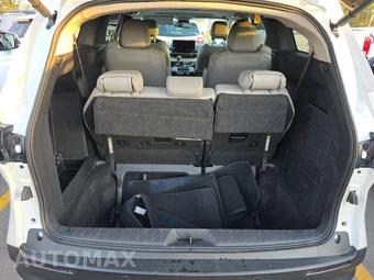 2025 Toyota Sienna XLE 7-Passenger 120.5" WB - miniatura 17