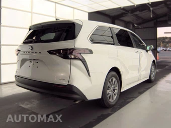 2025 Toyota Sienna XLE 7-Passenger 120.5" WB - miniatura 4