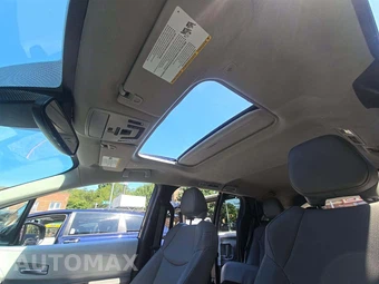2025 Toyota Sienna XLE 8-Passenger 120.5" WB - miniatura 11