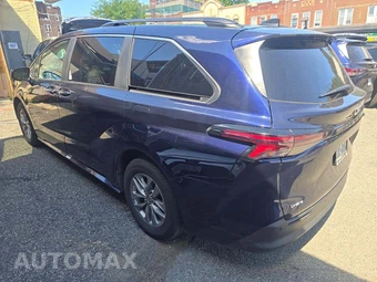 2025 Toyota Sienna XLE 8-Passenger 120.5" WB - miniatura 2