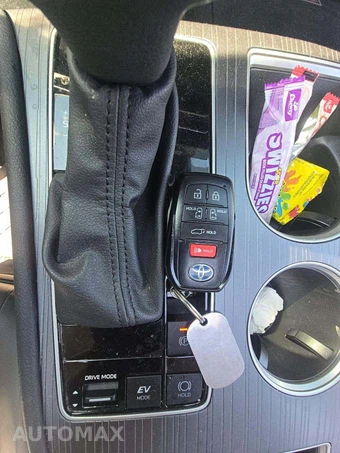 2025 Toyota Sienna XLE 8-Passenger 120.5" WB - miniatura 8