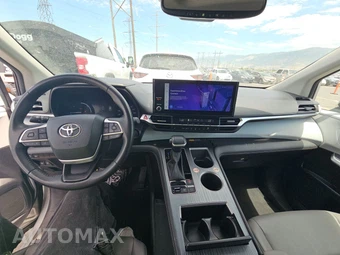 2025 Toyota Sienna XLE 8-Passenger 120.5" WB - miniatura 11