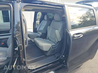 2025 Toyota Sienna XLE 8-Passenger 120.5" WB - miniatura 10