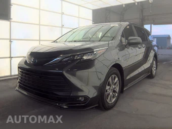 2025 Toyota Sienna XLE 8-Passenger 120.5" WB