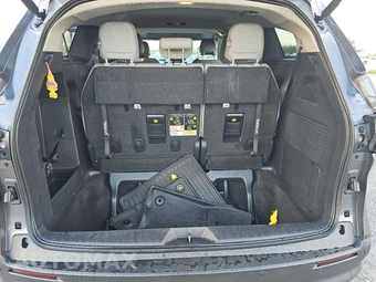 2025 Toyota Sienna XLE 8-Passenger 120.5" WB - miniatura 17
