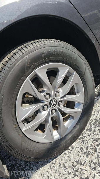 2025 Toyota Sienna XLE 8-Passenger 120.5" WB - miniatura 28