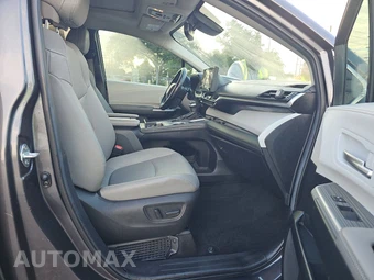 2025 Toyota Sienna XLE 8-Passenger 120.5" WB - miniatura 8