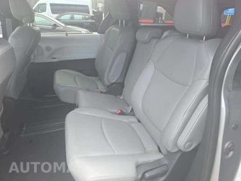 2025 Toyota Sienna XLE 8-Passenger 120.5" WB - miniatura 13