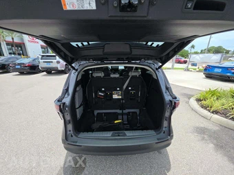 2025 Toyota Sienna XLE 8-Passenger 120.5" WB - miniatura 15