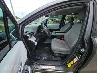 2025 Toyota Sienna XLE 8-Passenger 120.5" WB - miniatura 6