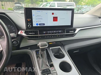 2025 Toyota Sienna XLE 8-Passenger 120.5" WB - miniatura 10
