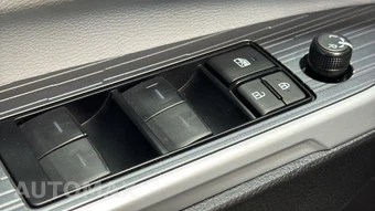 2025 Toyota Sienna XLE 8-Passenger - miniatura 20