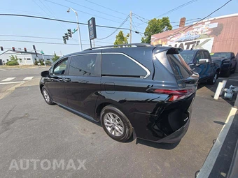 2025 Toyota Sienna XLE 8-Passenger - miniatura 2