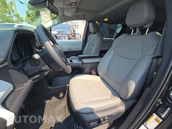 2025 Toyota Sienna XLE 8-Passenger - miniatura 6