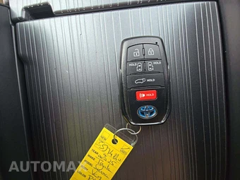 2025 Toyota Sienna XLE 8-Passenger - miniatura 8