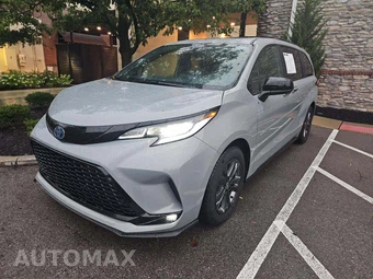 2025 Toyota Sienna XSE 7-Passenger 120.5" WB