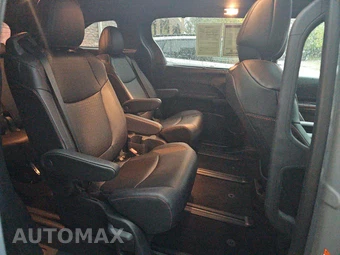 2025 Toyota Sienna XSE 7-Passenger 120.5" WB - miniatura 17
