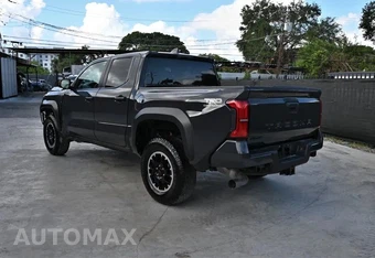 2025 Toyota Tacoma Crew Cab - miniatura 5