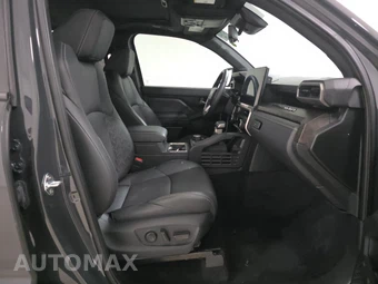 2025 Toyota Tacoma i-FORCE MAX Limited Crew Cab Medium Bed - miniatura 8