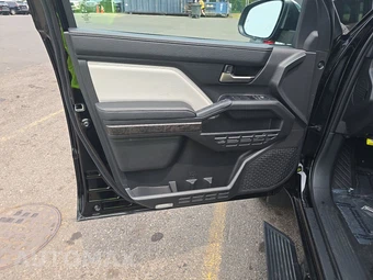 2025 Toyota Tacoma i-FORCE MAX Limited Crew Cab Medium Bed - miniatura 14