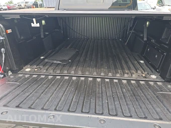 2025 Toyota Tacoma i-FORCE MAX Limited Crew Cab Medium Bed - miniatura 22
