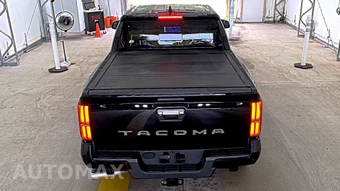 2025 Toyota Tacoma i-FORCE MAX Limited Crew Cab Medium Bed - miniatura 5