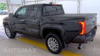 2025 Toyota Tacoma i-FORCE MAX Limited Crew Cab Medium Bed - miniatura 6
