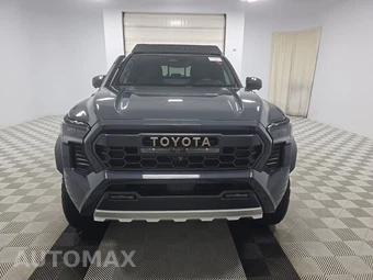 2025 Toyota Tacoma i-FORCE MAX Trailhunter Crew Cab Long Bed - miniatura 2