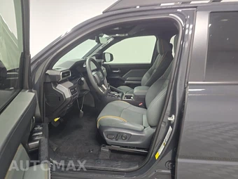 2025 Toyota Tacoma i-FORCE MAX Trailhunter Crew Cab Long Bed - miniatura 7