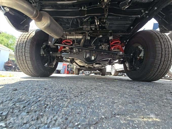 2025 Toyota Tacoma i-FORCE MAX TRD Off-Road Crew Cab Medium Bed - miniatura 15