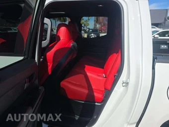 2025 Toyota Tacoma i-FORCE MAX TRD Off-Road Crew Cab Medium Bed - miniatura 13