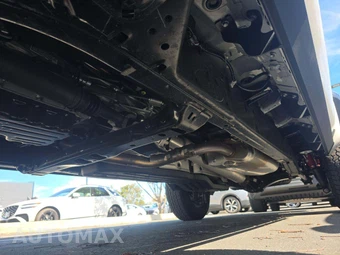 2025 Toyota Tacoma i-FORCE MAX TRD Off-Road Crew Cab Medium Bed - miniatura 7