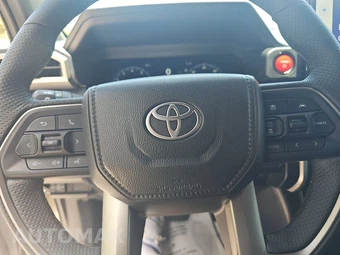 2025 Toyota Tacoma i-FORCE MAX TRD Off-Road Crew Cab Medium Bed - miniatura 10
