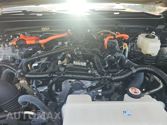 2025 Toyota Tacoma i-FORCE MAX TRD Off-Road Crew Cab Medium Bed - miniatura 15