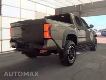 2025 Toyota Tacoma i-FORCE MAX TRD Off-Road Crew Cab Medium Bed - miniatura 4