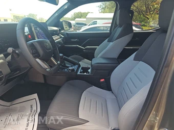 2025 Toyota Tacoma i-FORCE MAX TRD Off-Road Crew Cab Medium Bed - miniatura 7