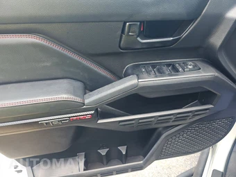 2025 Toyota Tacoma i-FORCE MAX TRD Pro Crew Cab Medium Bed - miniatura 9