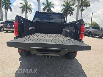 2025 Toyota Tacoma i-FORCE MAX TRD Pro Crew Cab Medium Bed - miniatura 11