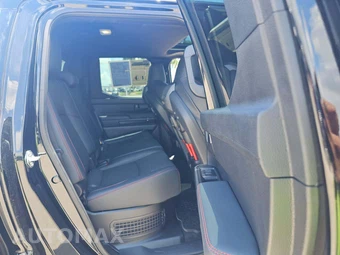 2025 Toyota Tacoma i-FORCE MAX TRD Pro Crew Cab Medium Bed - miniatura 13