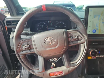 2025 Toyota Tacoma i-FORCE MAX TRD Pro Crew Cab Medium Bed - miniatura 10