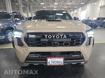 2025 Toyota Tacoma i-FORCE MAX TRD Pro Crew Cab Medium Bed - miniatura 2