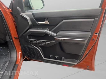 2025 Toyota Tacoma i-FORCE MAX TRD Sport Crew Cab Medium Bed - miniatura 32