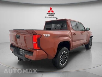 2025 Toyota Tacoma i-FORCE MAX TRD Sport Crew Cab Medium Bed - miniatura 4