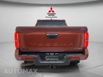 2025 Toyota Tacoma i-FORCE MAX TRD Sport Crew Cab Medium Bed - miniatura 5