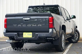 2025 Toyota Tacoma Limited Crew Cab Medium Bed - miniatura 3