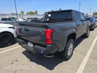2025 Toyota Tacoma SR Crew Cab Medium Bed - miniatura 4