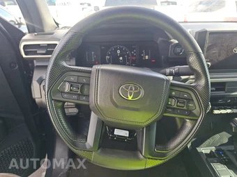 2025 Toyota Tacoma SR Crew Cab Medium Bed - miniatura 10
