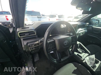 2025 Toyota Tacoma SR Crew Cab Medium Bed - miniatura 11