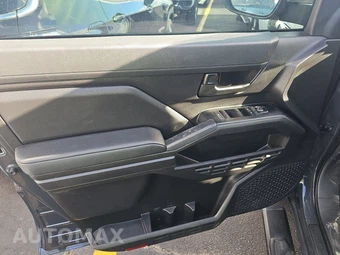 2025 Toyota Tacoma SR Crew Cab Medium Bed - miniatura 9